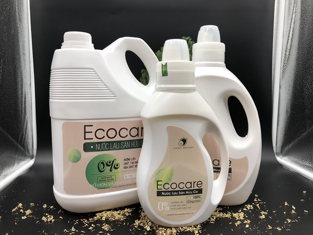 Nước lau sàn Ecocare có nhiều quy cách đóng gói